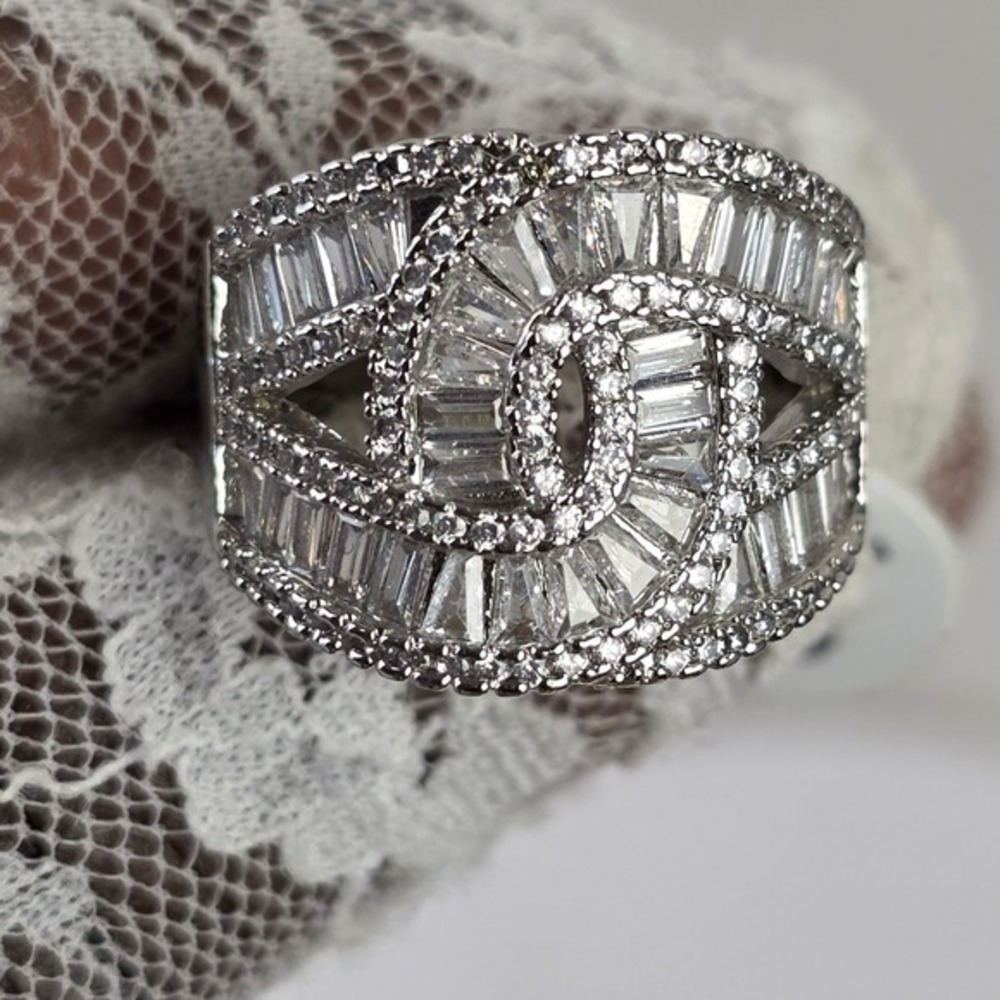 Silver Tone Baguette Cubic Zirconia Statement Ring Size 8 - Picture 3 of 6
